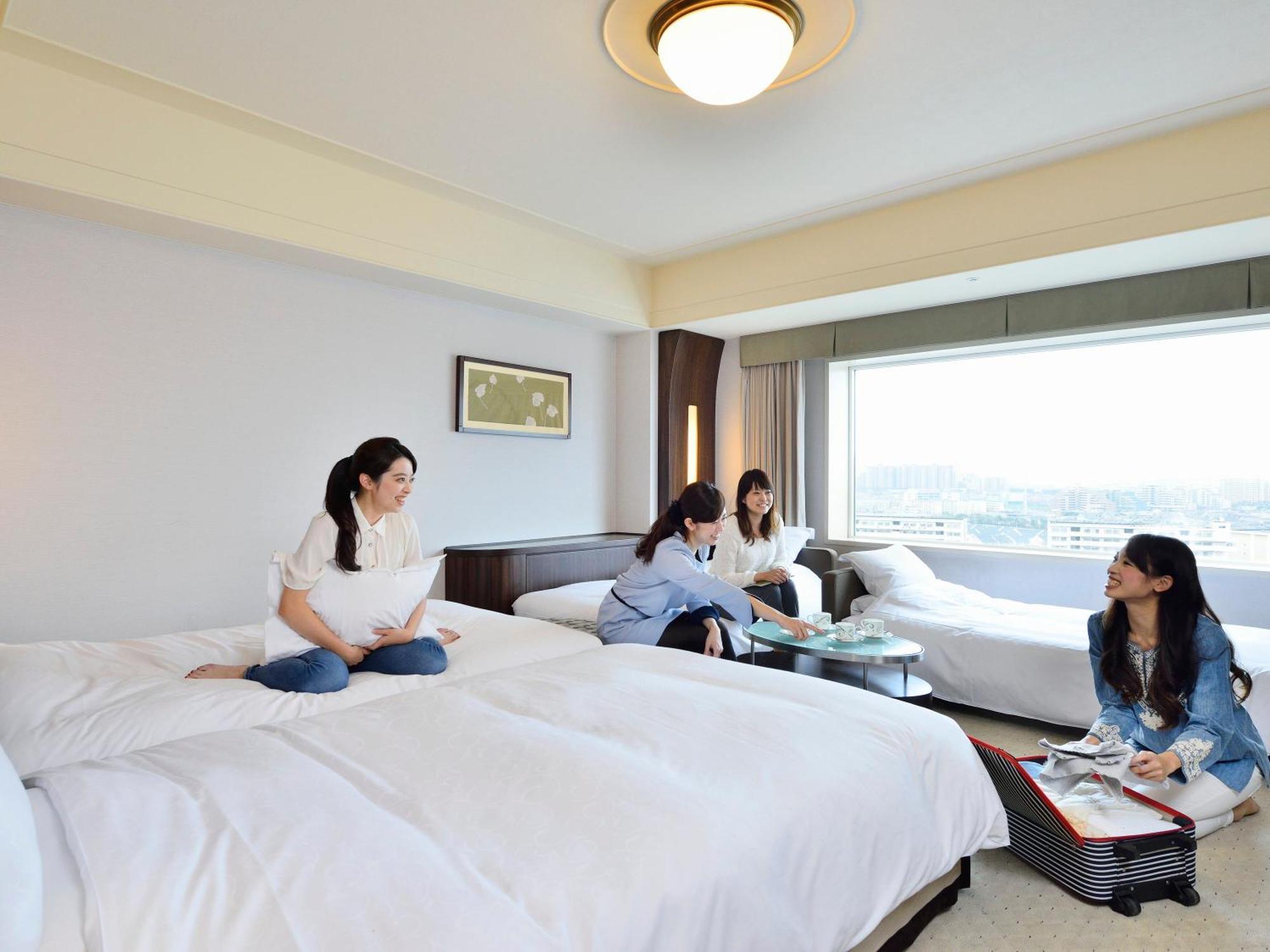 Urayasu Brighton Hotel Tokyo Bay Exterior photo